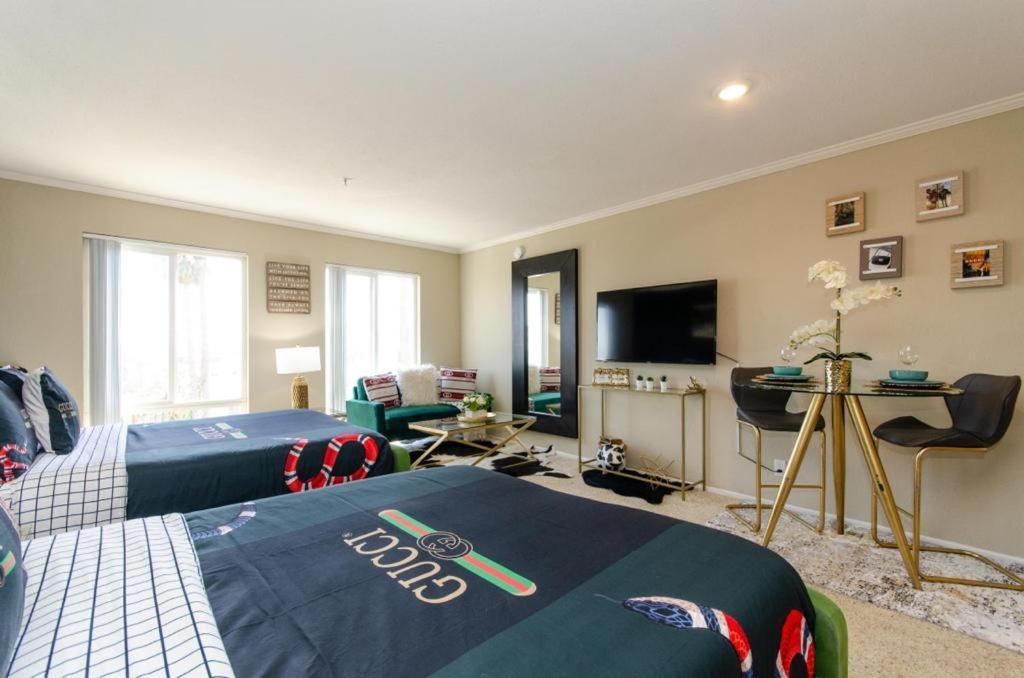 דירות לוס אנג'לס Savana Spectacular Loft מראה חיצוני תמונה